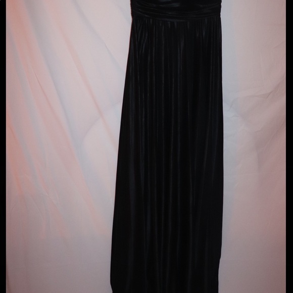 Black Ball gown - Picture 2 of 3